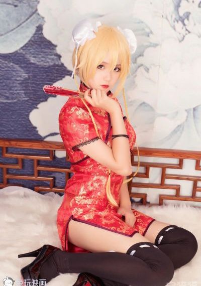 校阅女孩河野悦子