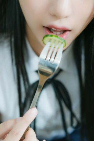 国产无套粉嫩白浆内精品
