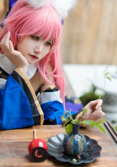 女教师hd中字版高清费看