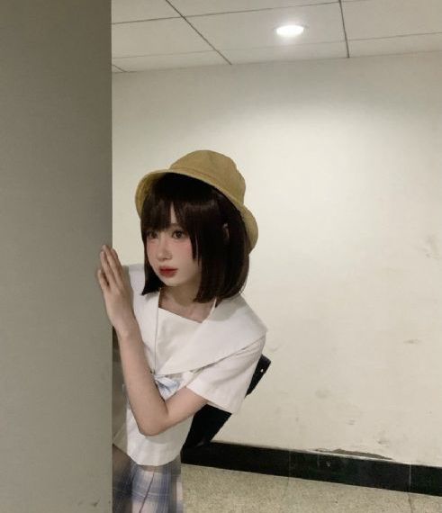 年上大佬掌心宠女儿救妈妈短剧