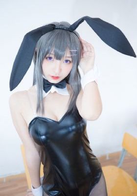 老汉胯下的女学生